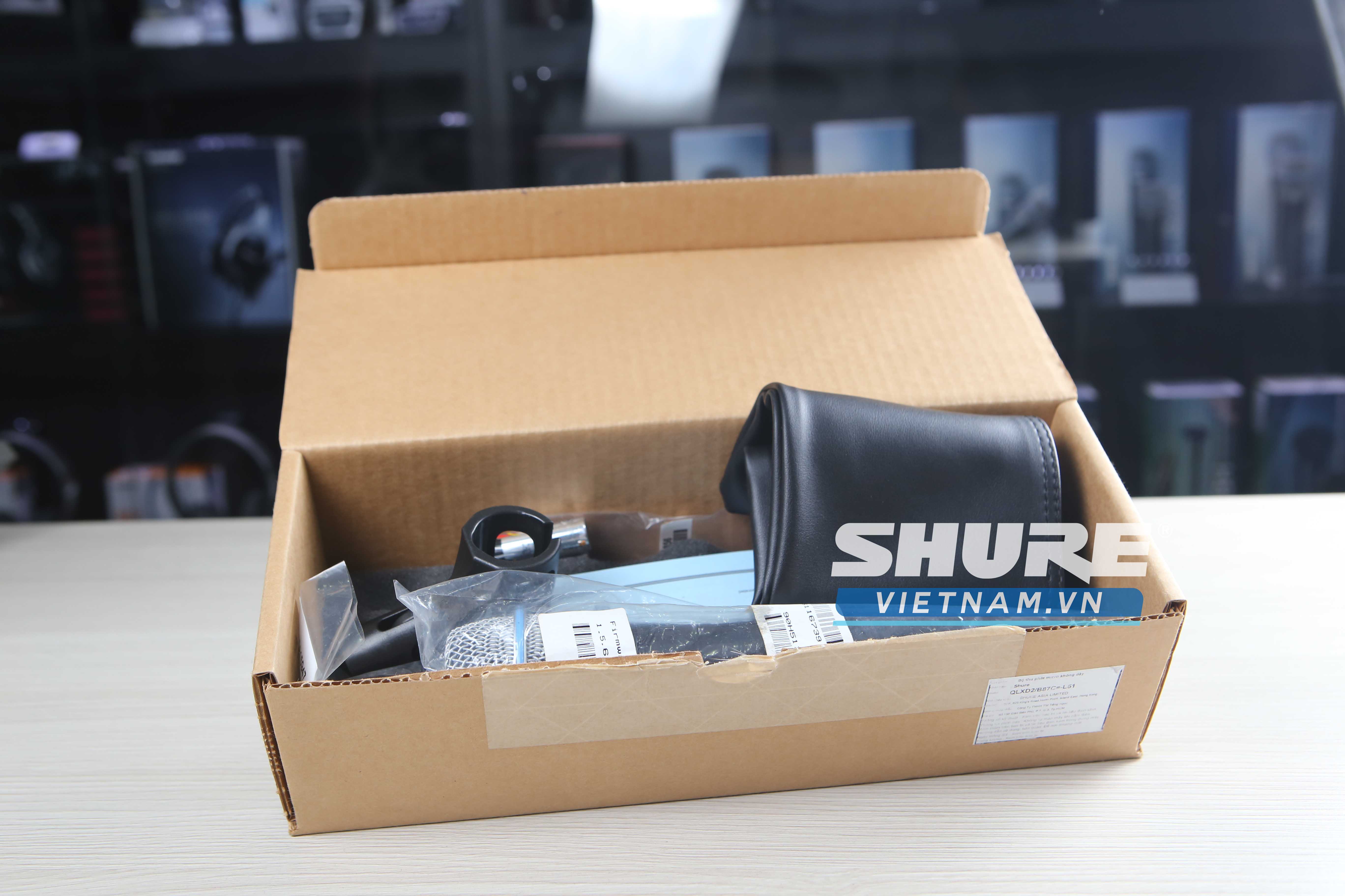 Shure QLXD2/B87 : Bộ phát micro không dây cầm tay